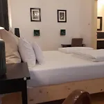3 Bedrooms Suite, 2 Bathrooms, Balcony At Opera