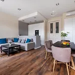 Andrassy Heritage Apartment