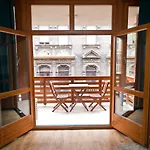 Lovag Studio Apartment