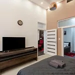 Exclusive Marilyn Apartment In The Heart Of Budapest