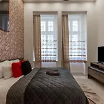 Exclusive Marilyn Apartment In The Heart Of Budapest