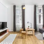 Paco&Orsi\'S Homey Cosy Apartment In The City Center