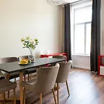 Andrassy Heritage Apartment