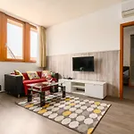 Lovag Charming Apartment In The Center-Ac