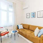 Nature Studio