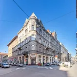 Luxury Art Deco Flat / Big Balcony