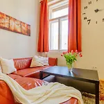 Supercentral Boutique Suite