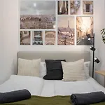 Magpie Apartment