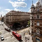 Home In The Living Budapest
