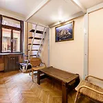 Oktogon Beautiful Relaxing Apartment