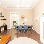 Spacious Luxury Apartment At The Heart Of Budapest