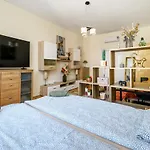 Margaret Apartment By The Danube
