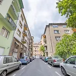 Margit Apartment