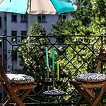 Gorgeous Flat Right Near The City Center
