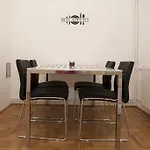 Alice Apartment