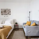 Stylish And Cozy Studio In The Heart Of The City