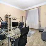 Travelers Apartment
