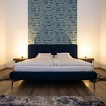 D52 - New Home In Downtown