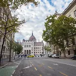 Exclusive Budapest Residence