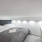 Joyous Era Apartment
