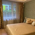 Corvin Luxury Green