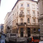 Snow White Apartman, In The Heart Of Budapest