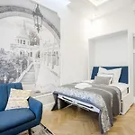 Delux Downtown Apartment In Jewish Quarter