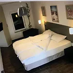 Texas Pub & Apartman