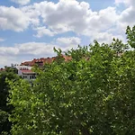 Park View, Close To River, Ac, Bauhaus Vibe, 2 Balconies