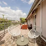 Bright And Spacious Penthouse W/ Terrace & Parking