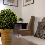 Home City Center Terrace Apartment