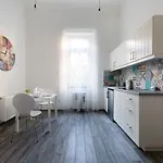 J26 Josika Apartment