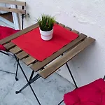 Bright & Shine Apartment