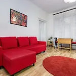 Julie\'S Flat