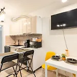 Modern Newly-Built Home By The New York Cafe