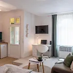 Edna Studio With Balcony