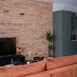 Cityscape Apartment ~ Ac/Indoor Parking/Balcony