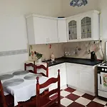 Rozsa Lak