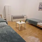 Cosy Apartment, Good Location, Cheap Parking In 50M