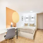 Cityscape Budget Apartments Doubledecker B