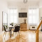 Balint Budapest Apartment Next To Synagogue, Best Location In City Center