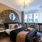 Stylish Quentin Apartment In The King Street