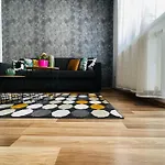 Happy Living Apartment W Balcony