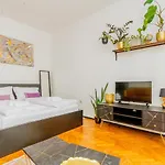 Central Studio @ Jaszai Mari Square