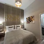 Orangehomes High Class 4 Bedroom Apartment