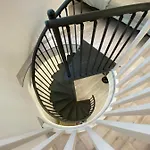 Brand New Luxury Apartment In Absolute Downtown