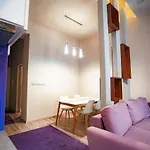 Elizabeth 44 Boulevard Apartment