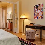 Asboth 221 Cozy Center Apartment