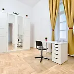 Standard Apartment By Hi5 - Muzeum 5