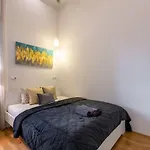 Luxurious & Spacious Downtown Residence In Liszt Ferenc Square